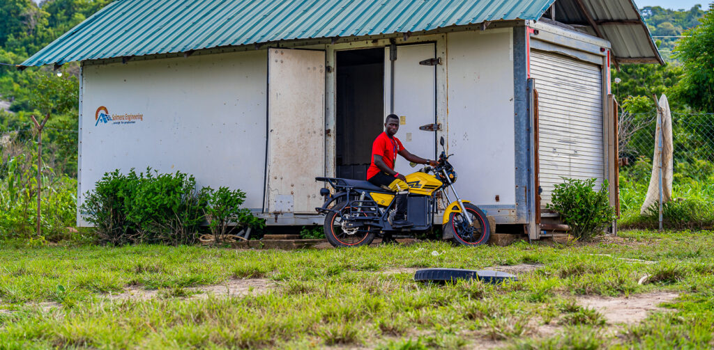 Harvesting Sunshine: How Productive Uses of Minigrid Electricity Make Farmers Richer and Energy Cheaper