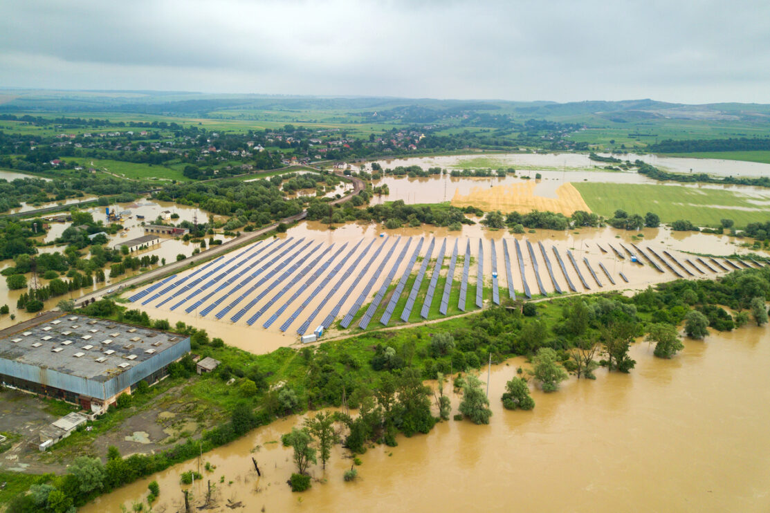 When Energy Meets Resilience: A Practical Guide for Climate-Ready Minigrids in Africa